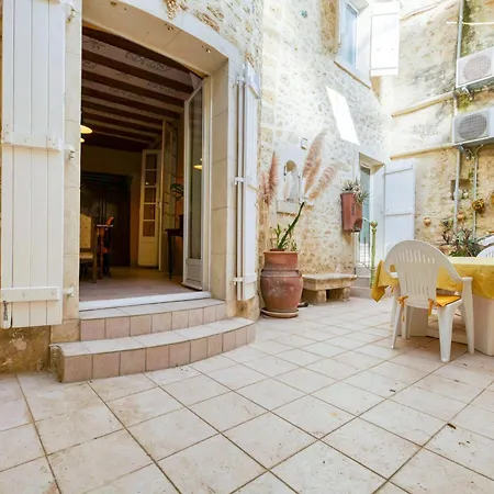 Maison De Choubaka